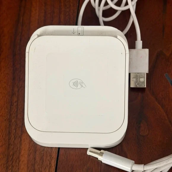 Square Stand for iPad 1st Gen White POS System Model S089 with Chip Reader Hub - Picture 4 of 6